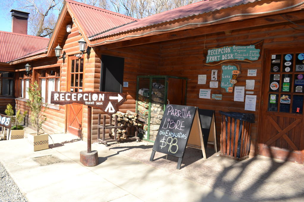 Camping Y Hostal El Ovejero El Calafate Exterior foto